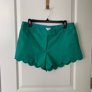 J.Crew Kelly green midrise scalloped hem 4” shorts